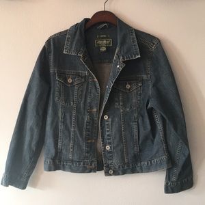 EUC Eddie Bauer jean jacket size M